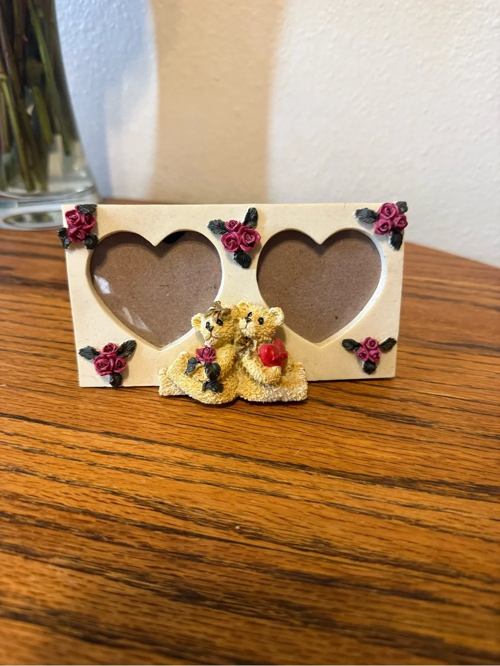 Vintage 90s bear heart frame